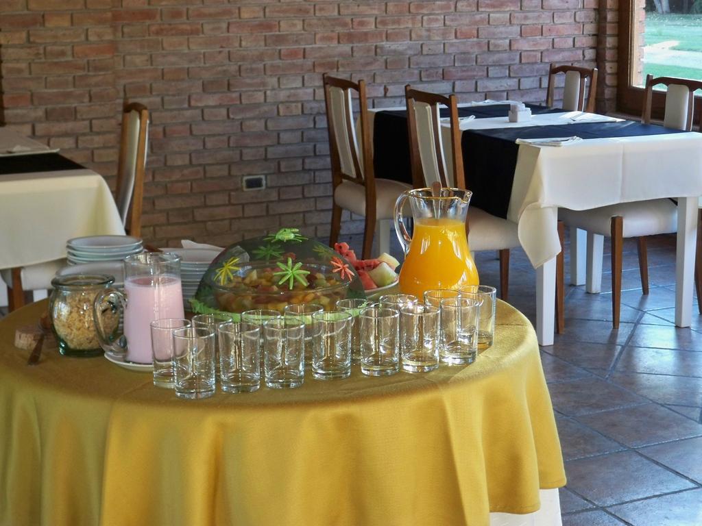 Suter Petit Hotel San Rafael  Bagian luar foto